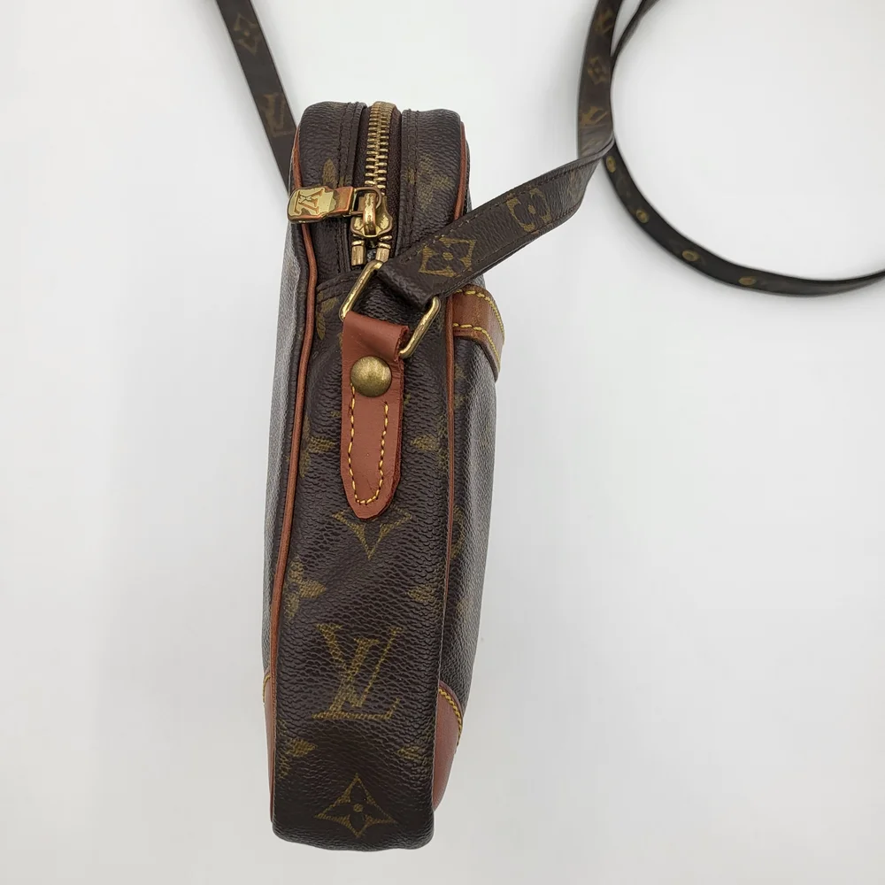 Louis Vuitton Monogram Danube Crossbody Shoulder Bag, Authentic.. - Picture 4 of 14